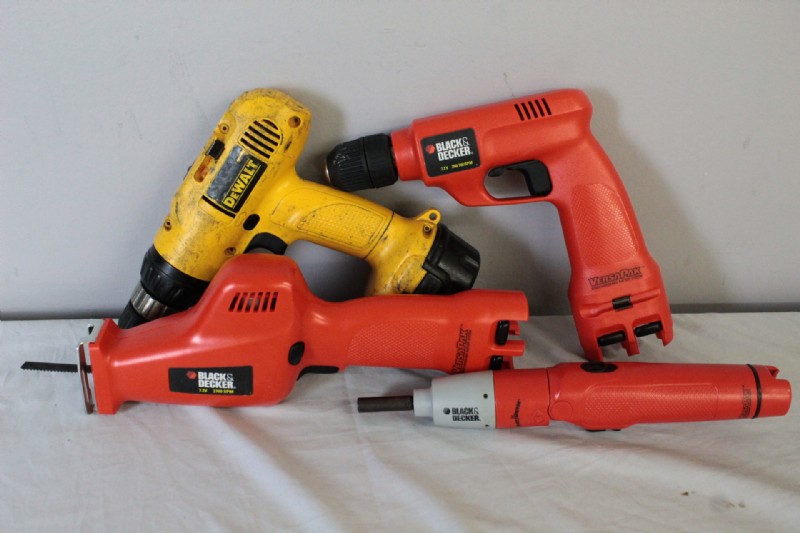 Battery Operated Power Tools: The Advantages of Using Them